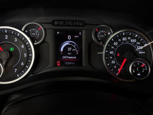 Used 2026 RAM 2500 Big Horn AWD/4WD image 17