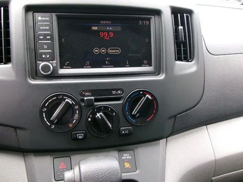 Used 2020 Nissan NV200 SV w/ Sliding Glass Door Package FWD image 13