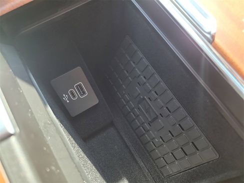 New 2025 Lincoln Navigator Black Label image 28