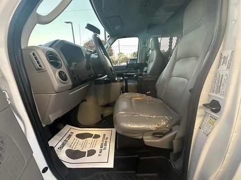 Used 2011 Ford E-150 and Econoline 150 w/ Commercial Cargo Van Pkg RWD image 16