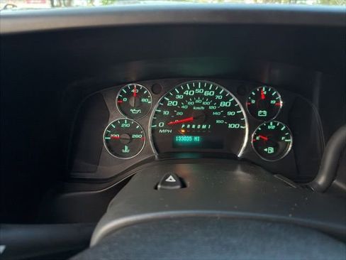 Used 2016 Chevrolet Express 3500 Extended RWD image 12