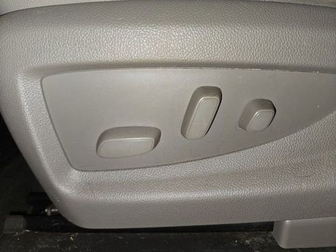 Used 2018 Chevrolet Silverado 1500 LTZ w/ Sport Package image 12