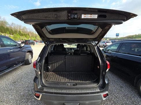 Used 2018 Toyota Highlander Limited AWD/4WD image 15