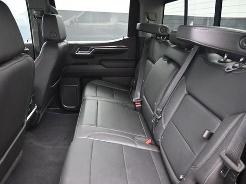 Used 2022 Chevrolet Silverado 1500 LTZ w/ Technology Package AWD/4WD image 18