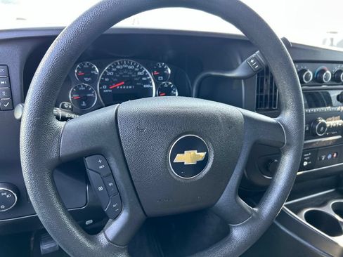 Used 2025 Chevrolet Express 3500 LS RWD image 8