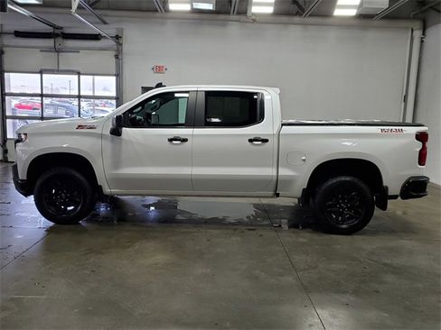 Used 2020 Chevrolet Silverado 1500 LT Trail Boss image 7