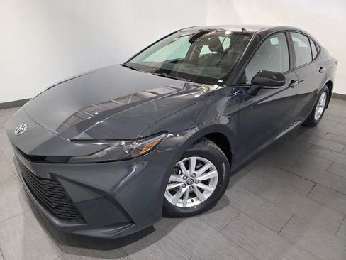 Used 2025 Toyota Camry LE w/ Convenience Package AWD/4WD image 1