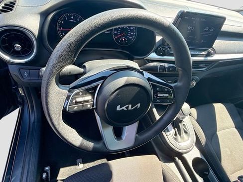 Used 2023 Kia Forte LXS FWD image 16