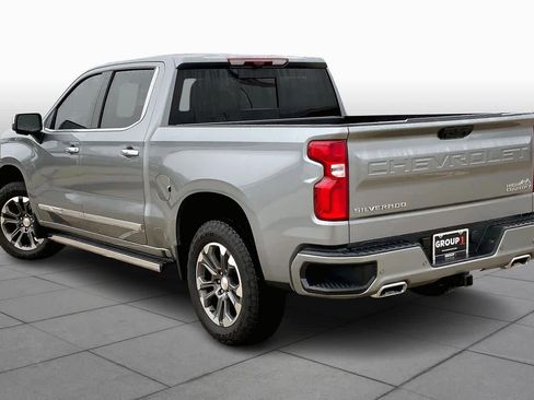 Certified 2025 Chevrolet Silverado 1500 High Country w/ Technology Package image 11