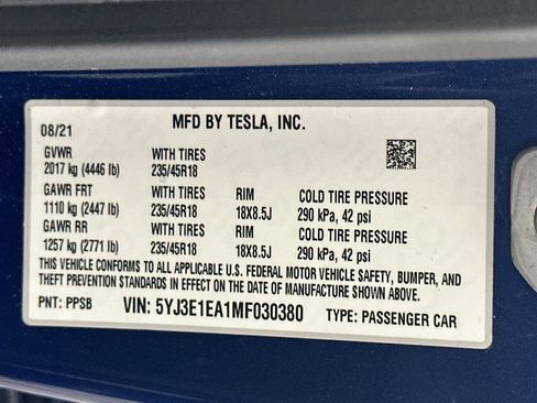 Used 2021 Tesla Model 3 Standard Range Plus RWD image 12