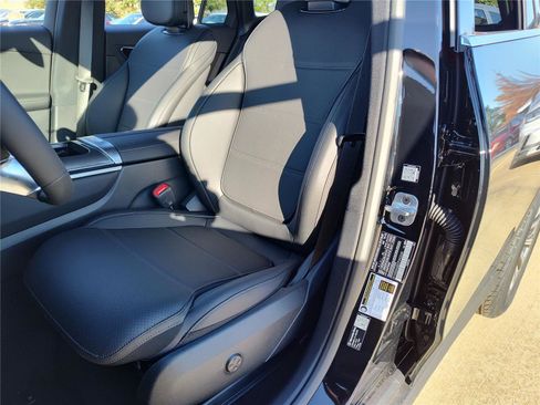 New 2026 Mercedes-Benz GLC 300 image 6