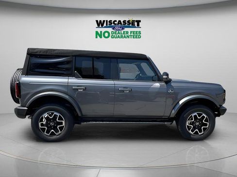 New 2024 Ford Bronco Outer Banks image 6