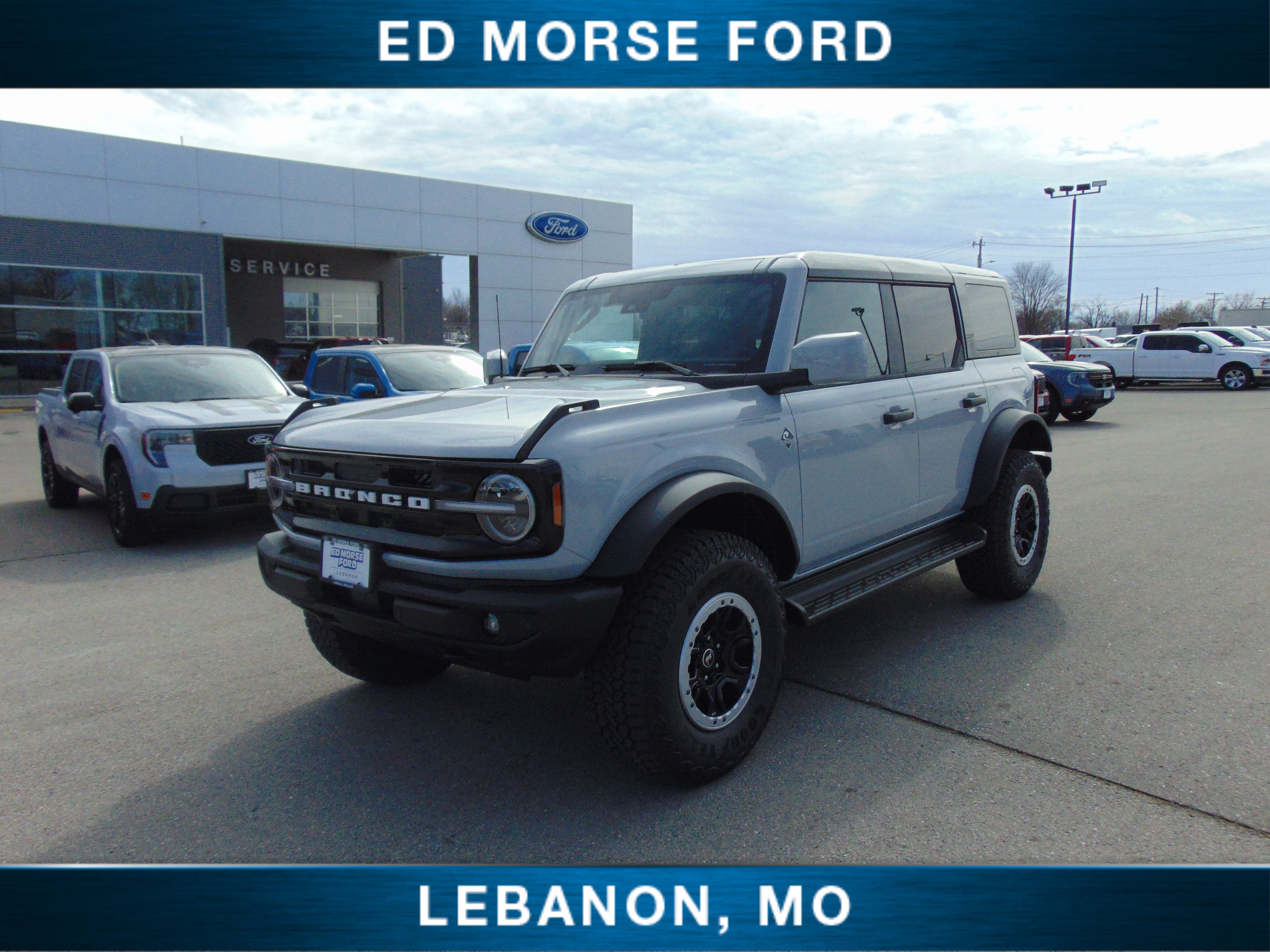 New 2026 Ford Bronco Outer Banks w/ Sasquatch Package AWD/4WD image 1