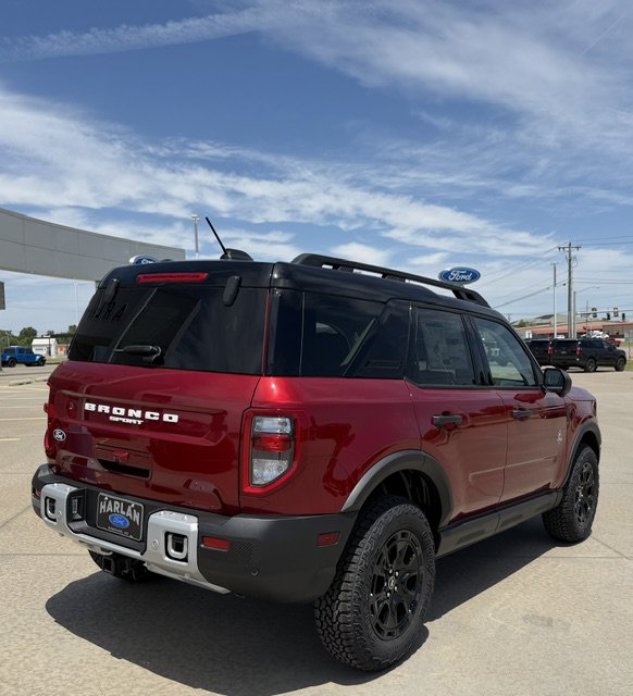 New 2026 Ford Bronco Sport Outer Banks w/ Sasquatch Outer Banks Package AWD/4WD image 4