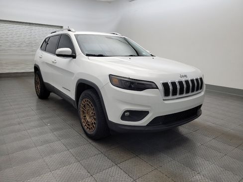 Used 2020 Jeep Cherokee Latitude Plus image 13