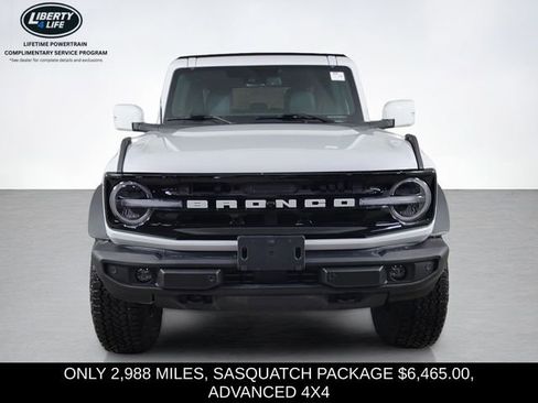Used 2025 Ford Bronco Outer Banks w/ Sasquatch Package image 8