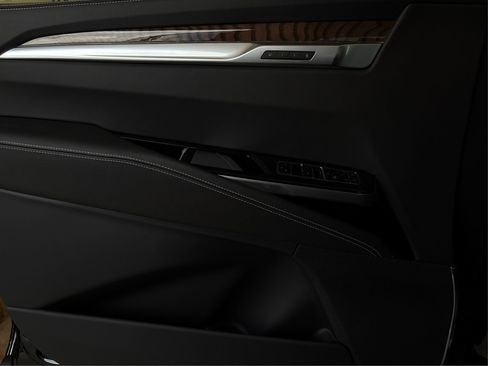 New 2026 Cadillac Escalade ESV Platinum Sport w/ LPO, ONYX Package image 20