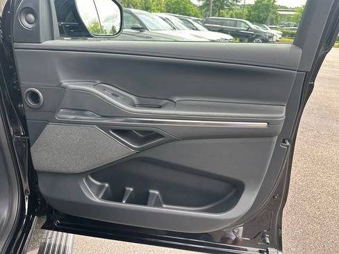 New 2026 Lincoln Navigator Reserve w/ Jet Appearance Package AWD/4WD image 15