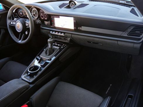 Used 2022 Porsche 911 GT3 image 22