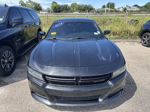 Used 2018 Dodge Charger R/T RWD image 16
