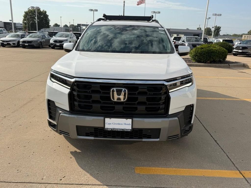 New 2026 Honda Pilot Touring image 8