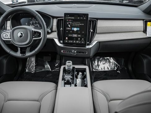 New 2026 Volvo XC90 B6 Plus w/ Protection Package Premier image 20