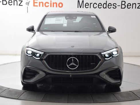 New 2026 Mercedes-Benz E 53 AMG e 4MATIC Sedan image 9
