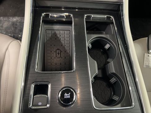 New 2026 Lincoln Aviator AWD image 15