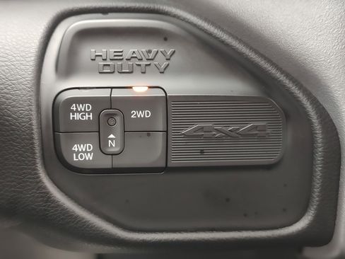 Used 2024 RAM 3500 Big Horn image 7