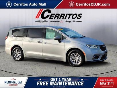 Certified 2023 Chrysler Pacifica Touring-L