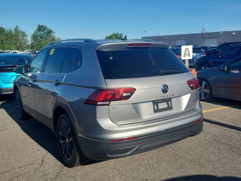Used 2022 Volkswagen Tiguan SE AWD/4WD image 4