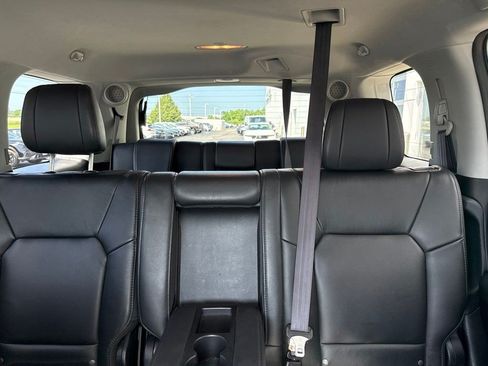 Used 2015 Honda Pilot Touring image 14