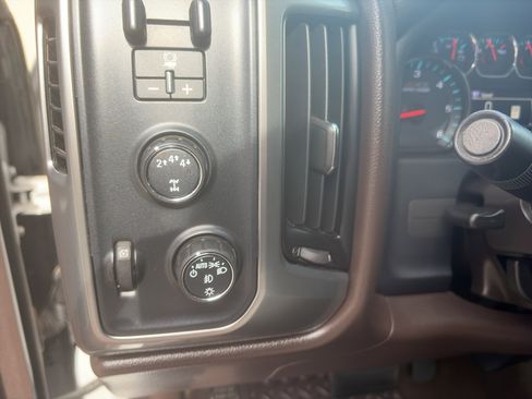 Used 2017 Chevrolet Silverado 2500 LT w/ All Star Edition AWD/4WD image 18