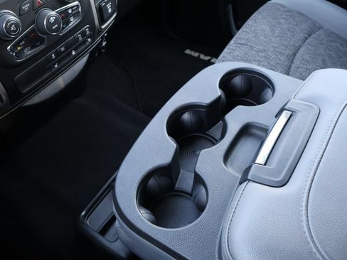 Used 2018 RAM 1500 Lone Star RWD image 32