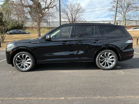 New 2026 Lincoln Aviator AWD w/ Jet Appearance Package image 22