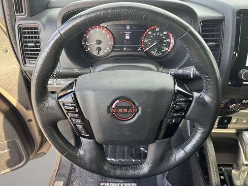 Used 2022 Nissan Frontier PRO-4X w/ Pro-4X Premium Package image 30