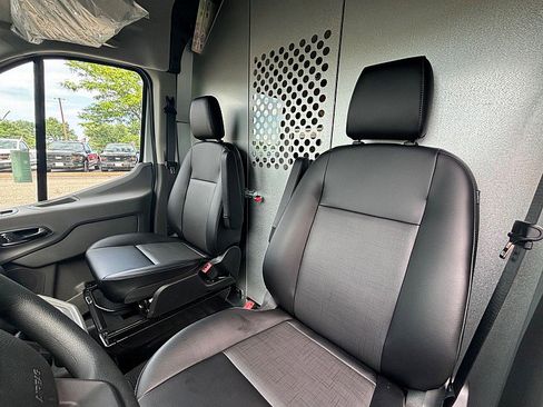 Used 2024 Ford Transit 250 148 Medium Roof w/ Exterior Upgrade Package image 18