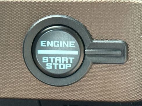 Used 2024 Ford Bronco Heritage Edition AWD/4WD image 23