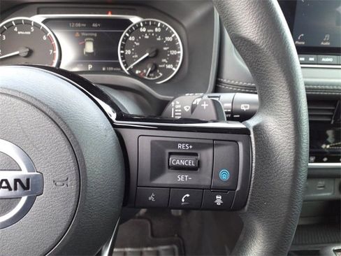 Used 2021 Nissan Rogue SV image 10