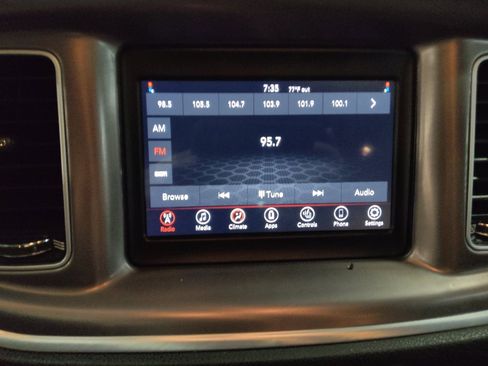 Used 2022 Dodge Charger SXT w/ Cold Weather Package RWD image 25