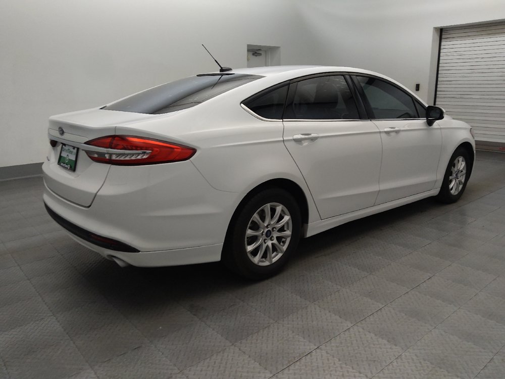 Used 2018 Ford Fusion S FWD image 10