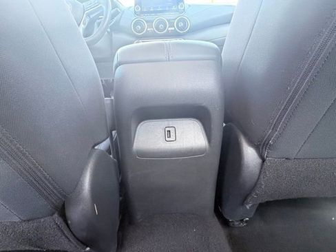 Used 2024 Nissan Sentra SV image 25