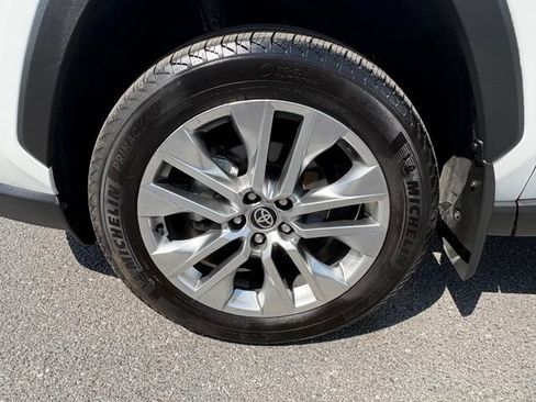 Used 2025 Toyota RAV4 XLE Premium FWD image 13