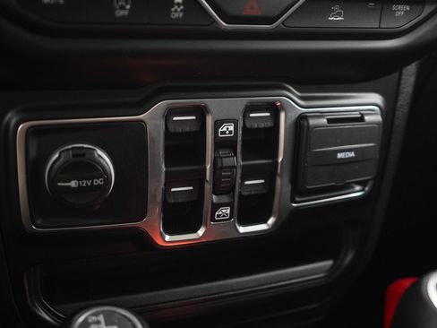 Used 2021 Jeep Gladiator Sport AWD/4WD image 20