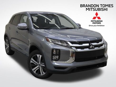 New 2025 Mitsubishi Outlander Sport SE image 1