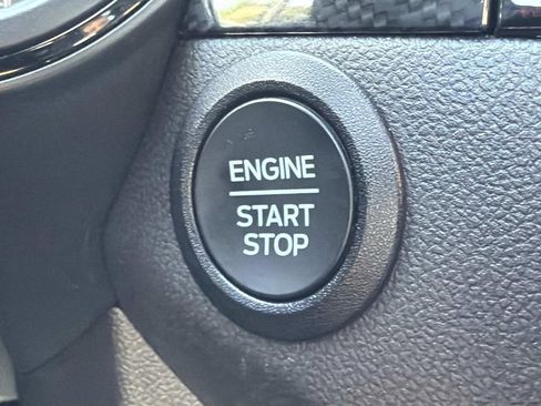 Used 2025 Ford Escape ST-Line image 33