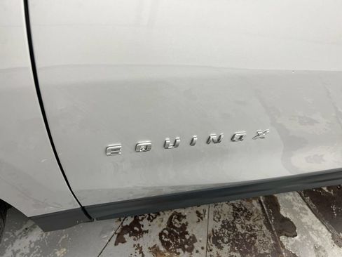 Used 2021 Chevrolet Equinox LT FWD image 25