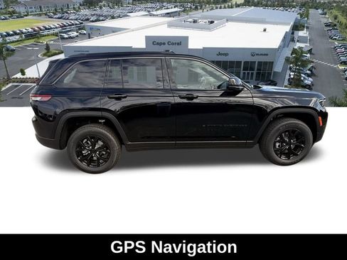 New 2026 Jeep Grand Cherokee Altitude RWD image 3