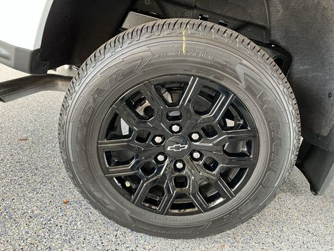 New 2026 Chevrolet Colorado W/T w/ WT Custom Package RWD image 33