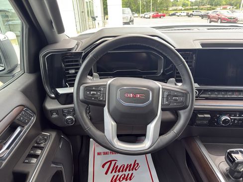 Used 2024 GMC Sierra 1500 SLT w/ SLT Premium Plus Package AWD/4WD image 9